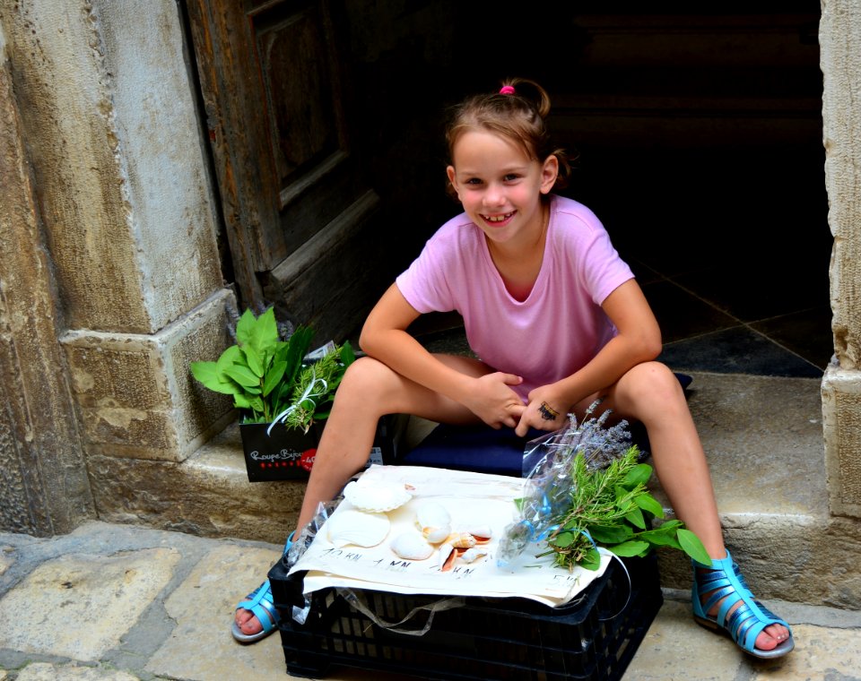 Sitting, Girl, Plant, Vacation