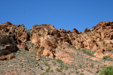 Rock, Badlands, Sky, Shrubland