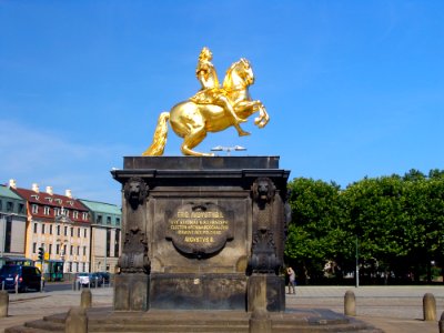 Statue Landmark Monument Tourist Attraction photo