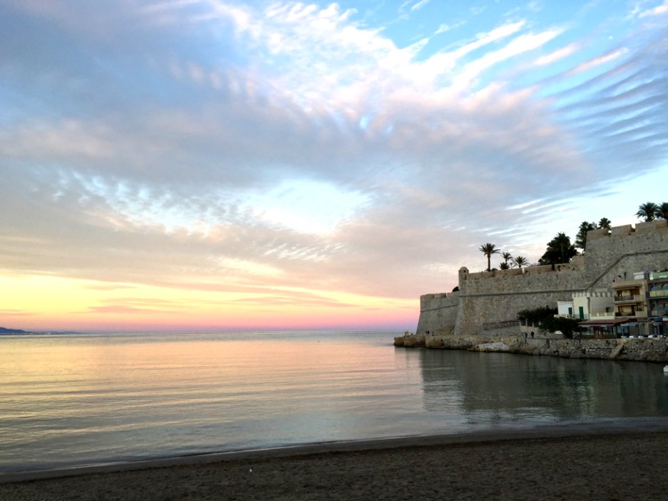 Sky Sea Body Of Water Horizon photo