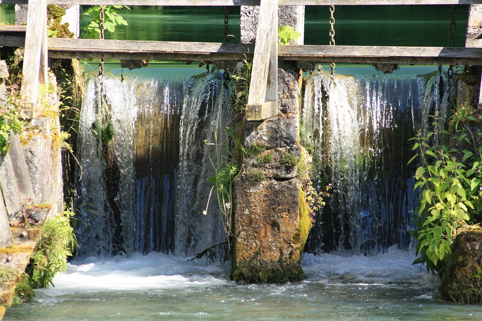 Barrage lock weir