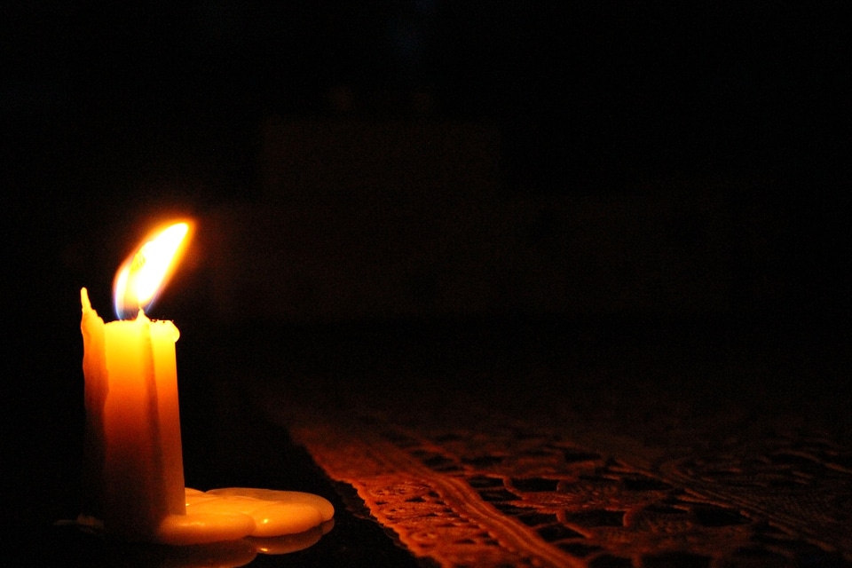 Flame burn candlelight