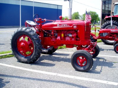 Tractor Motor Vehicle Agricultural Machinery Vehicle photo