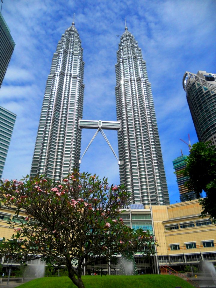 Metropolitan Area Skyscraper Daytime Urban Area