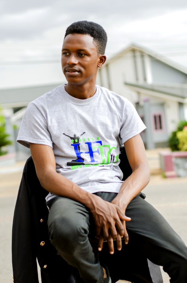 Man Wearing Grey Crew-neck Top