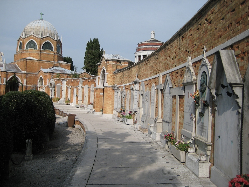 Italy tomb old