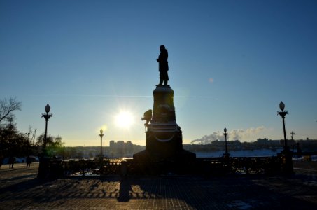 Monument Statue Landmark Sky