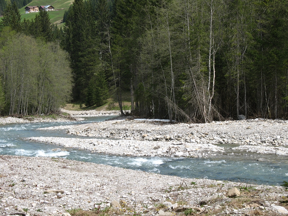 Valley mountaineering trail