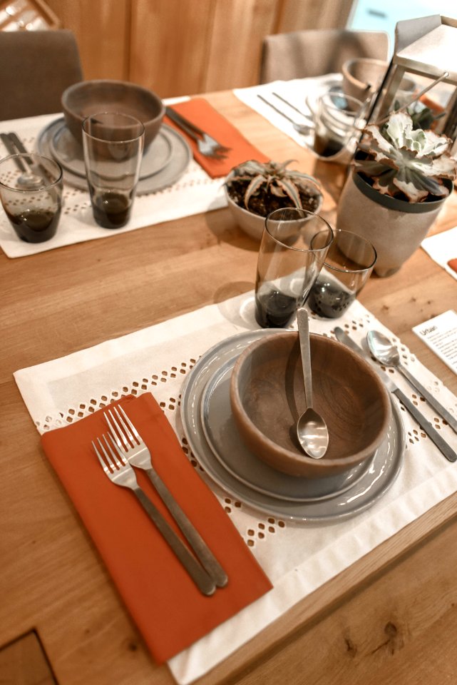 Clear Glass Dinnerware Set photo