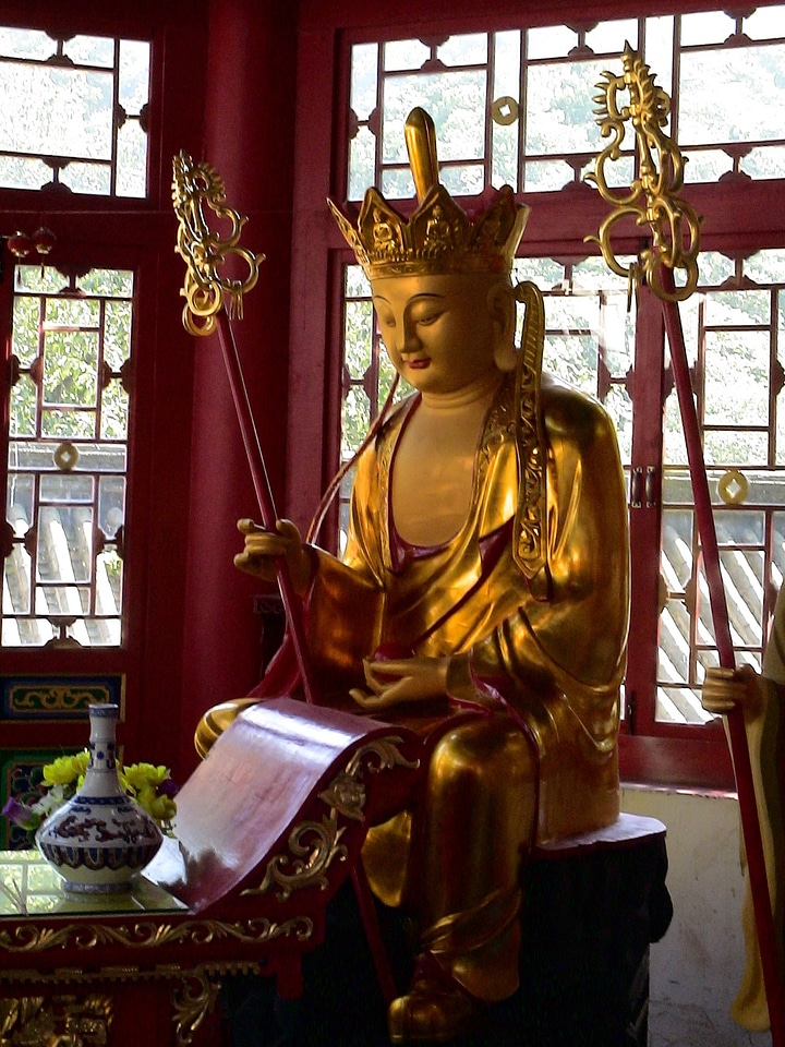 Fengcheng monastery phoenix hill