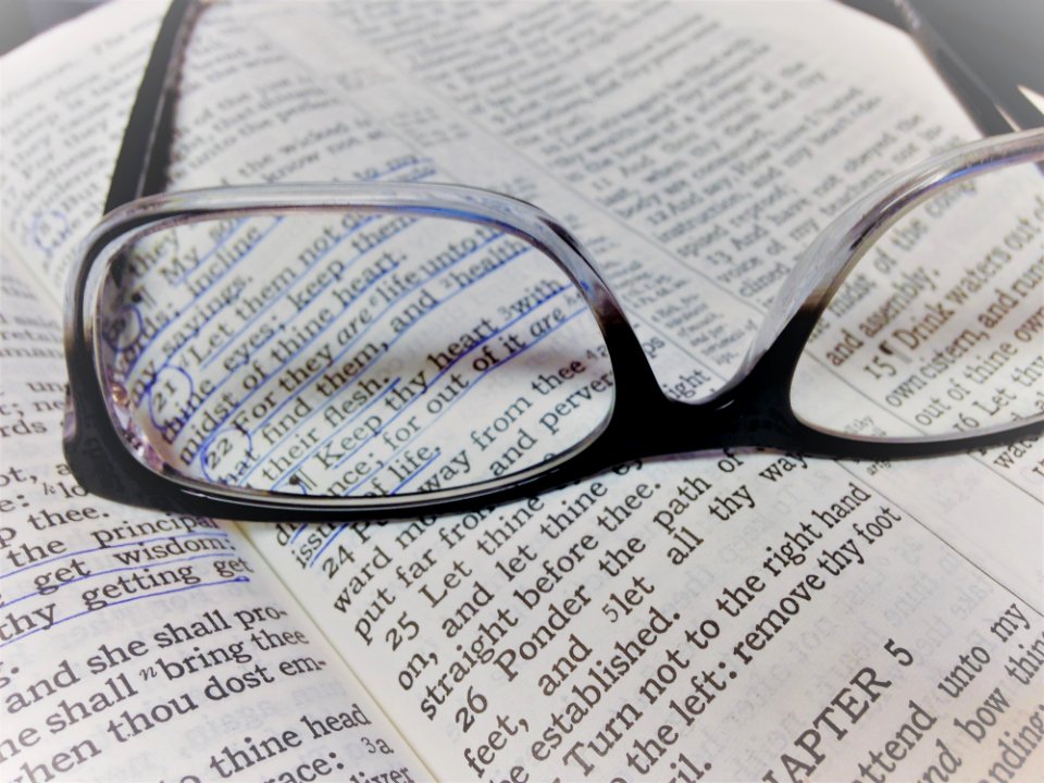 Glasses Eyewear Vision Care Font