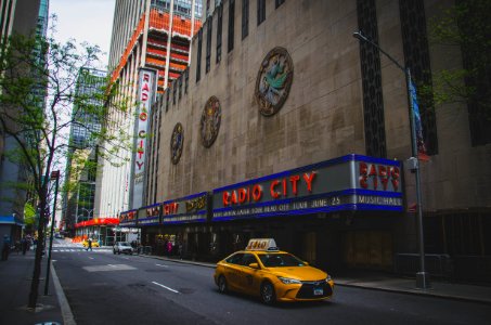 Taxi Passing