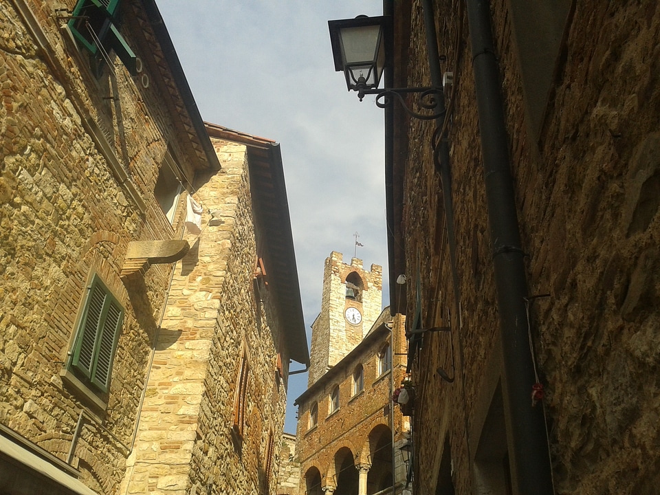 Construction architecture tuscany