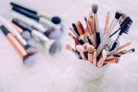 Assorted Makeup Brush Set photo