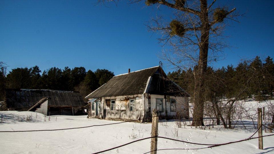 Winter Snow Home Property photo