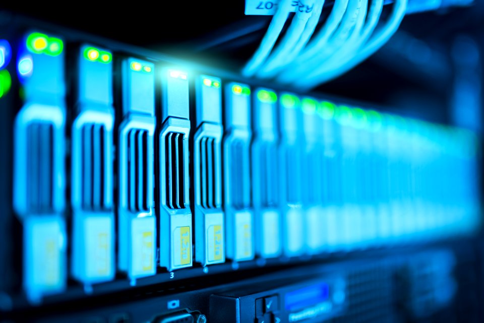 Bandwidth Close-up Computer