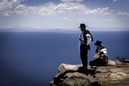 Cliff Couple Daytime