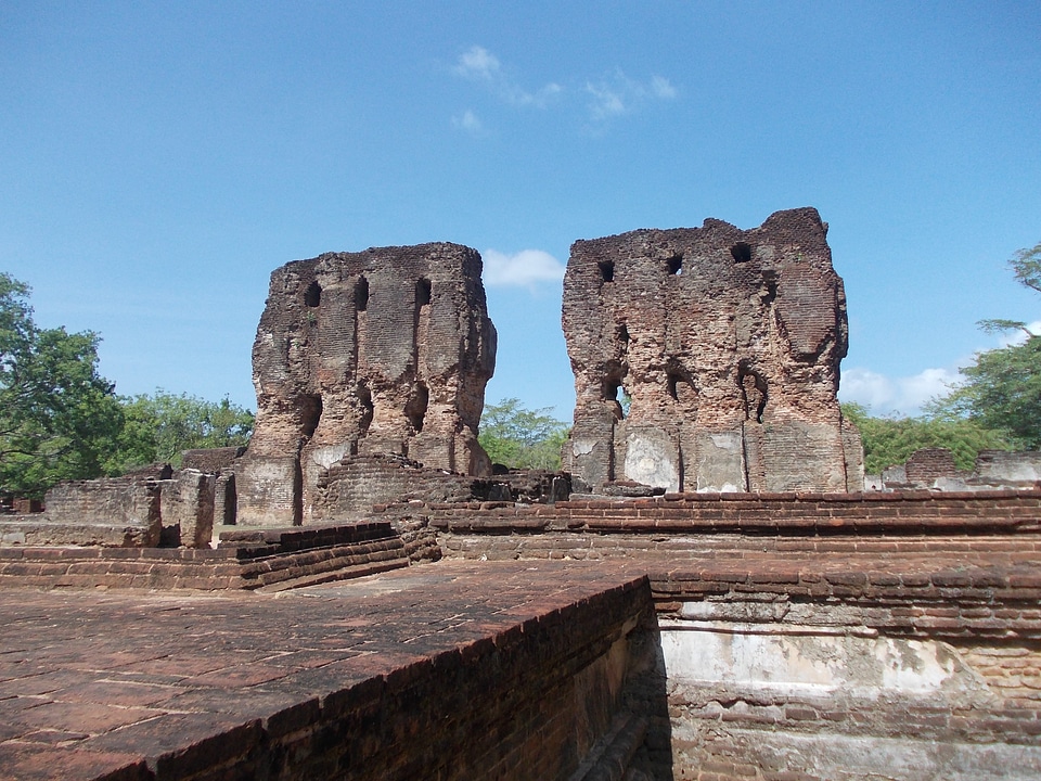 Stone sri lanka polonnaruwa