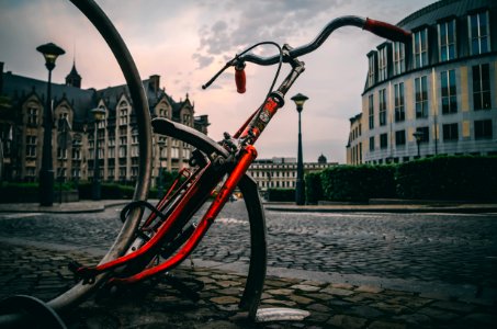 Close-up Photography Of Red And Black Road Bike Frame photo