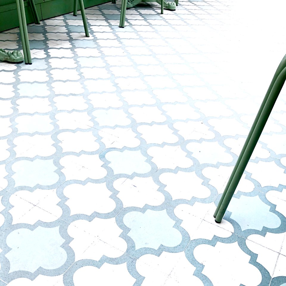 White And Grey Quatrefoil Pavement