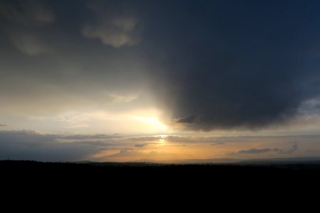 Sky Horizon Atmosphere Daytime photo