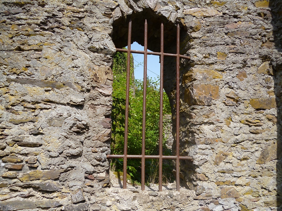 Stone masonry exterior