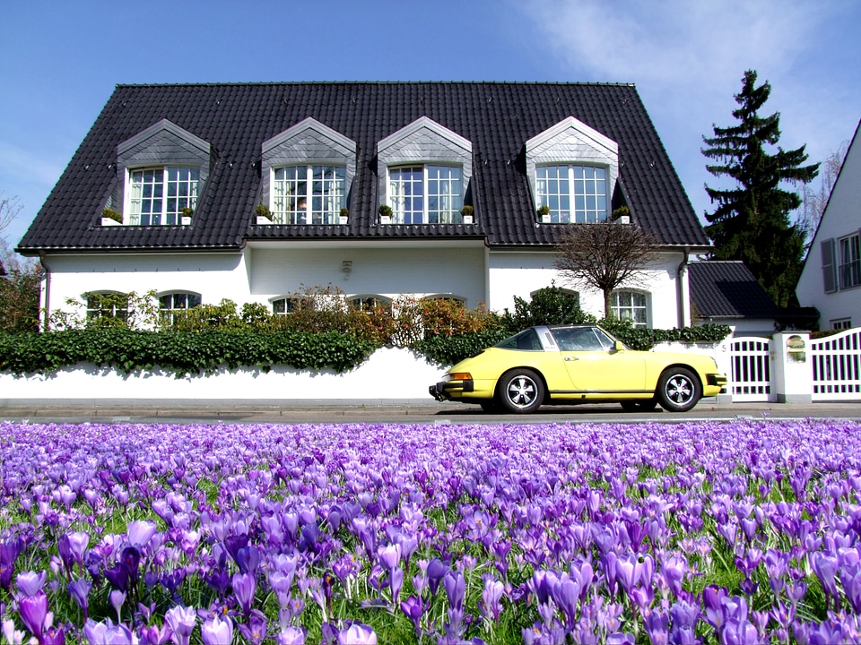 House luxury porsche