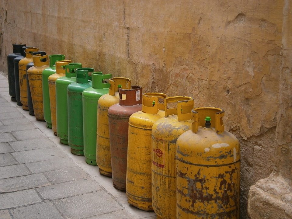 Container fuel flammable