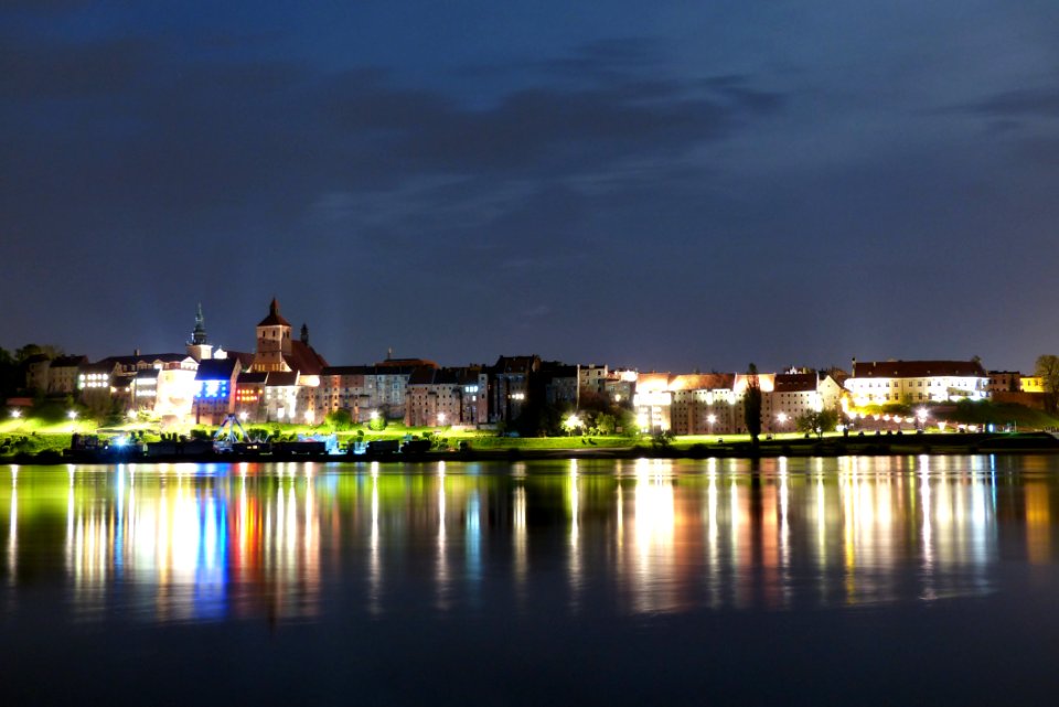 Reflection Waterway Cityscape Night