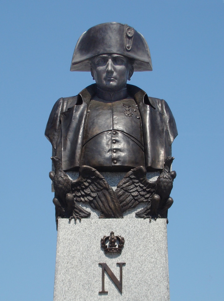 Statue sculpture art