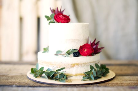 Close-Up Photography Of Cake With Flower Decor photo