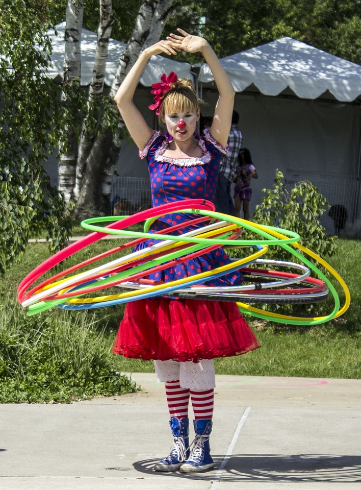 Rings circus ballerina