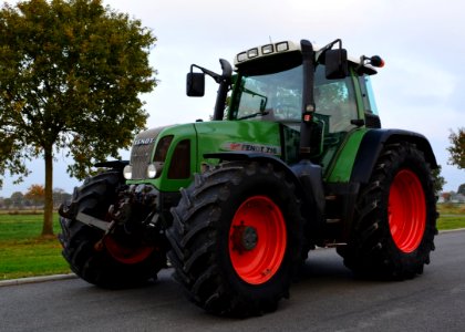 Tractor Agricultural Machinery Vehicle Motor Vehicle photo