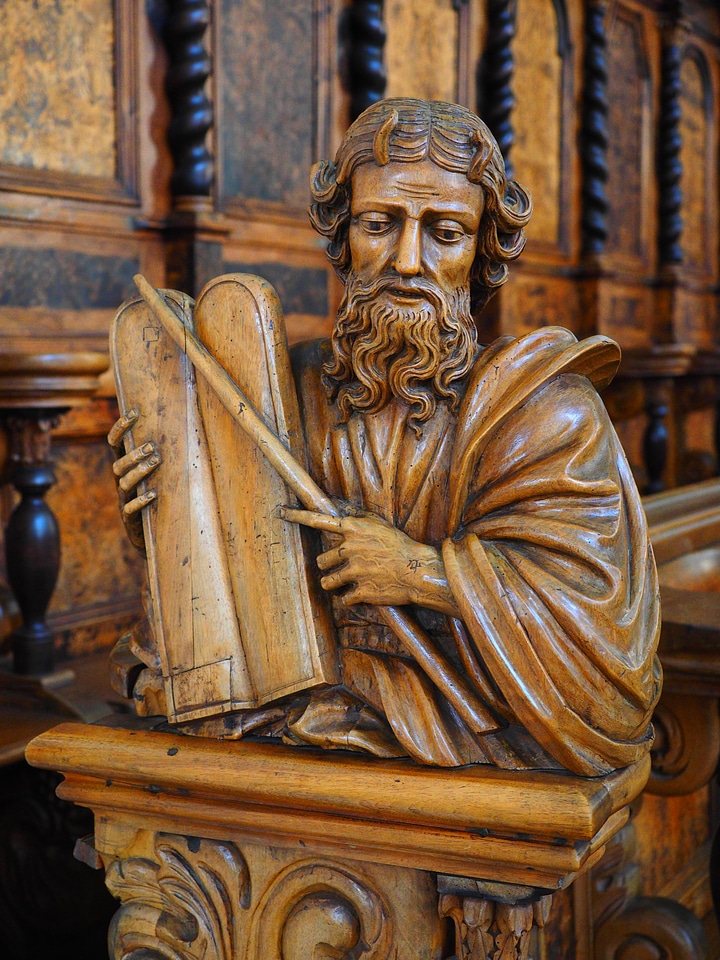 Holy preacher carved