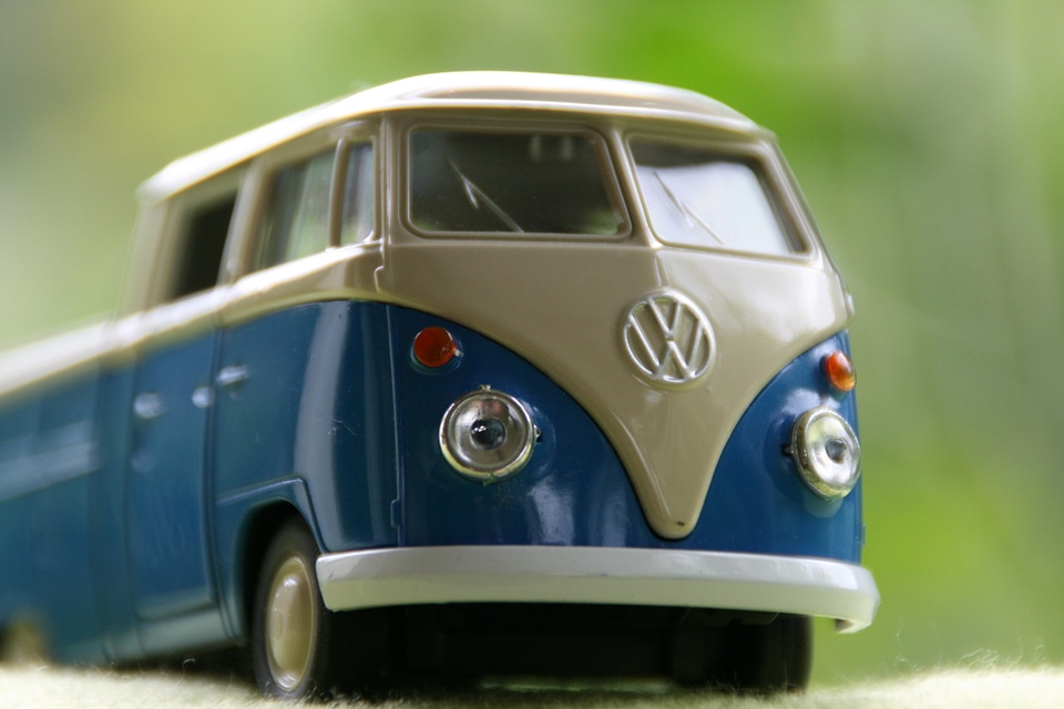 Volkswagen camper camping bus