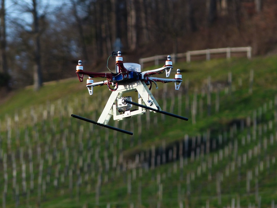 Quadricopter quadrotor floating platform