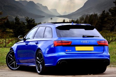 Photo Of Blue Audi RS 6 photo