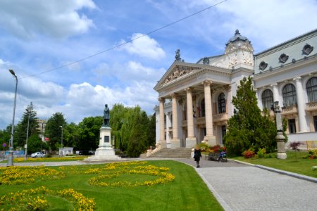 Landmark Estate Mansion Palace