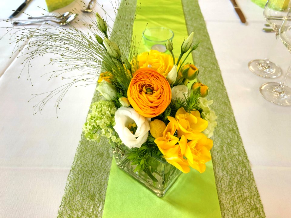 Flower Flower Arranging Yellow Floristry photo