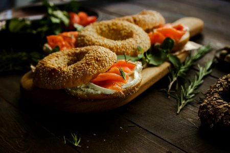 Bagel With Vegetables