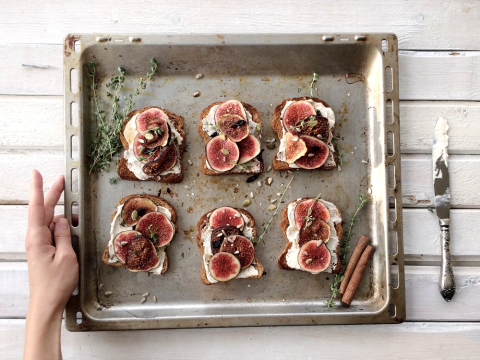 Square Steel Tray With Raw Meat On Top