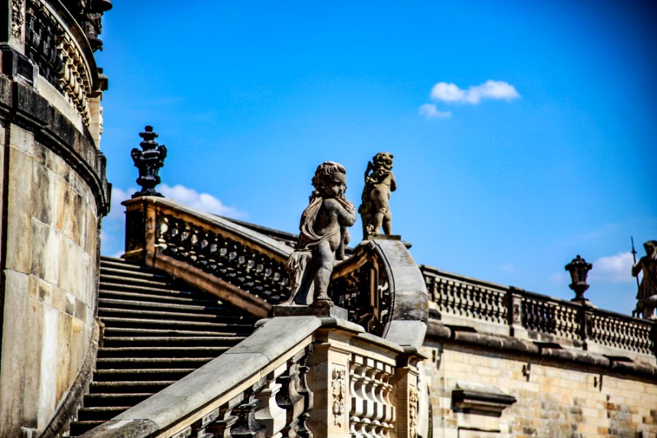 Sky, Landmark, Statue, Monument