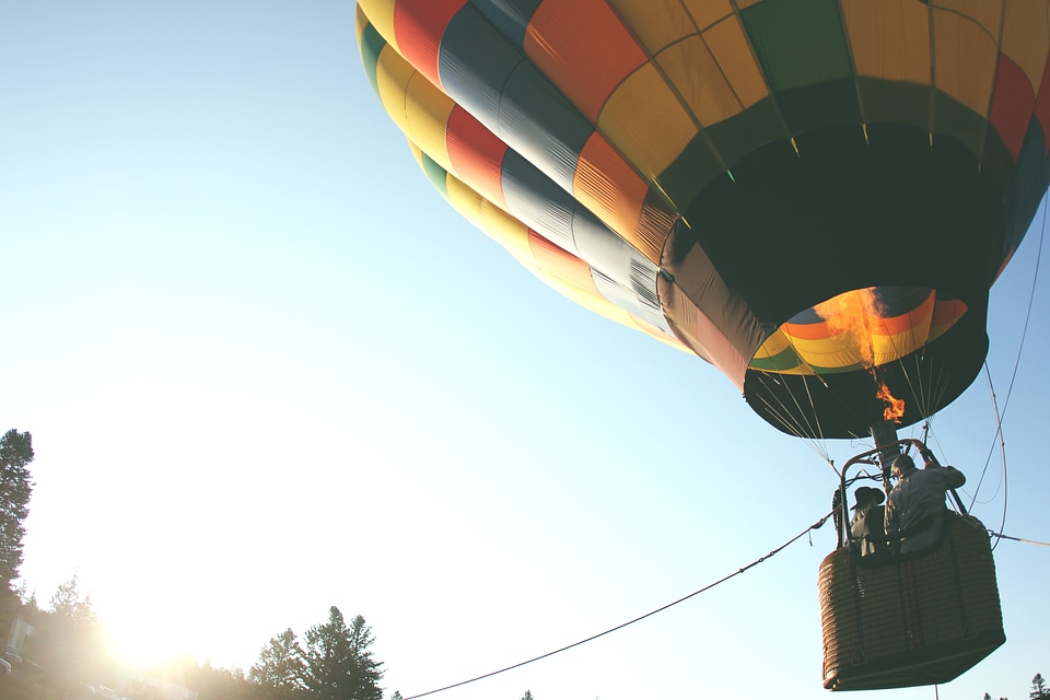 Balloon basket transportation photo