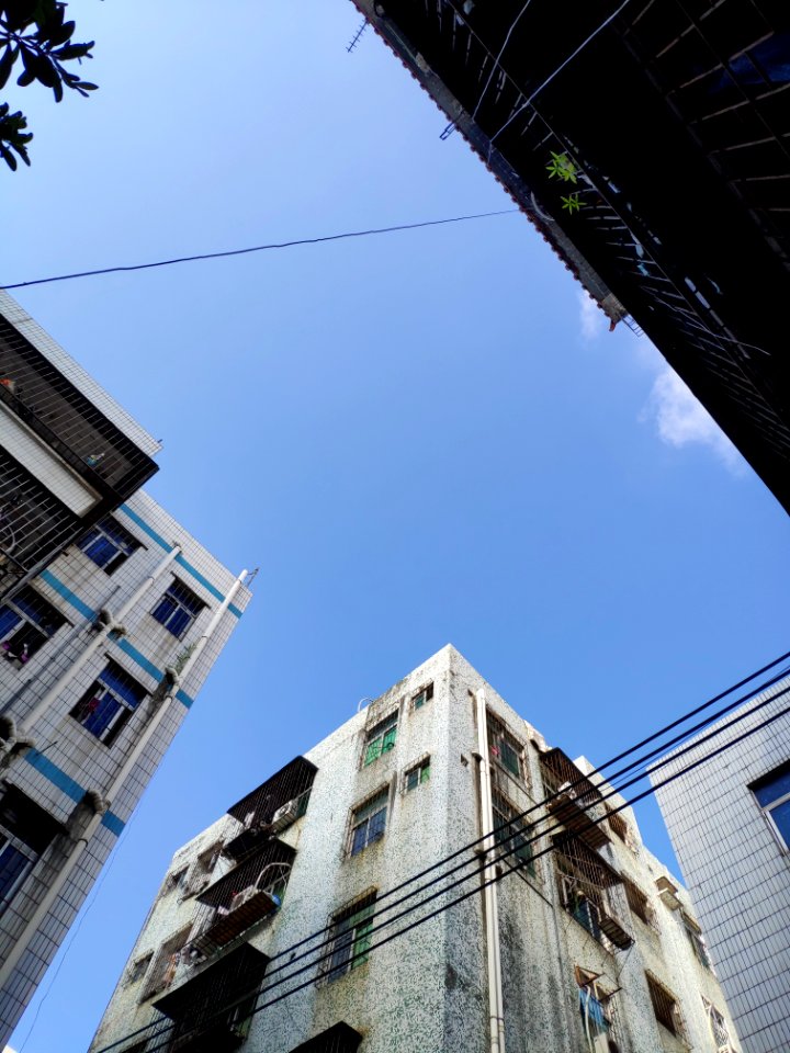 Building, Sky, Metropolitan Area, Daytime