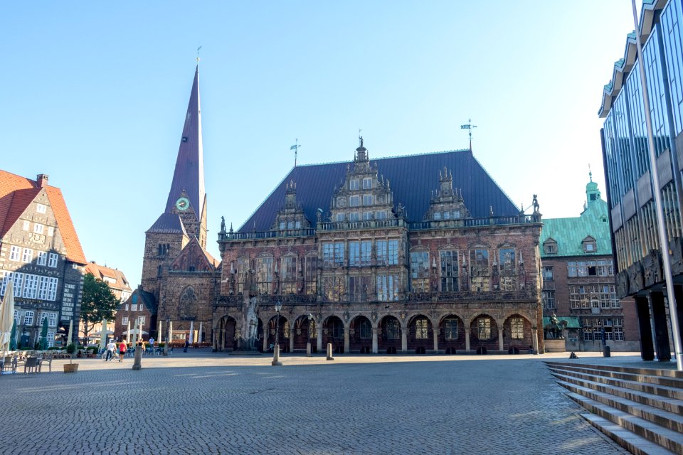 Landmark, Town, Sky, Town Square photo