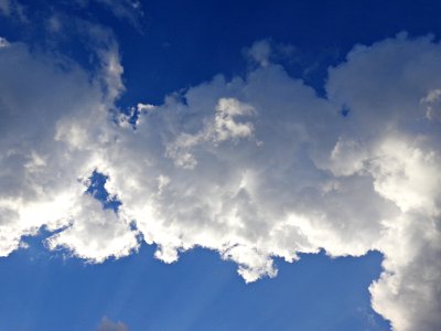Sky, Cloud, Daytime, Blue