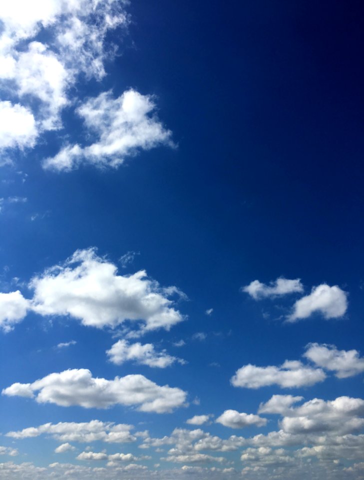 Sky, Cloud, Daytime, Blue
