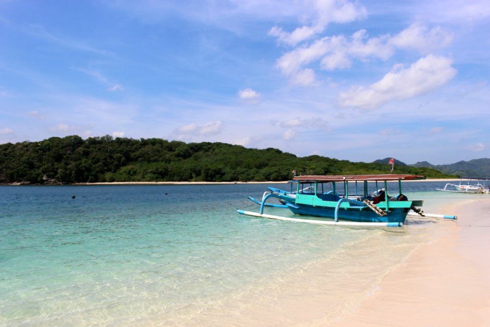 Coastal And Oceanic Landforms, Sea, Body Of Water, Beach