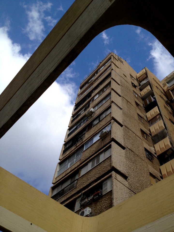 Building, Landmark, Condominium, Sky