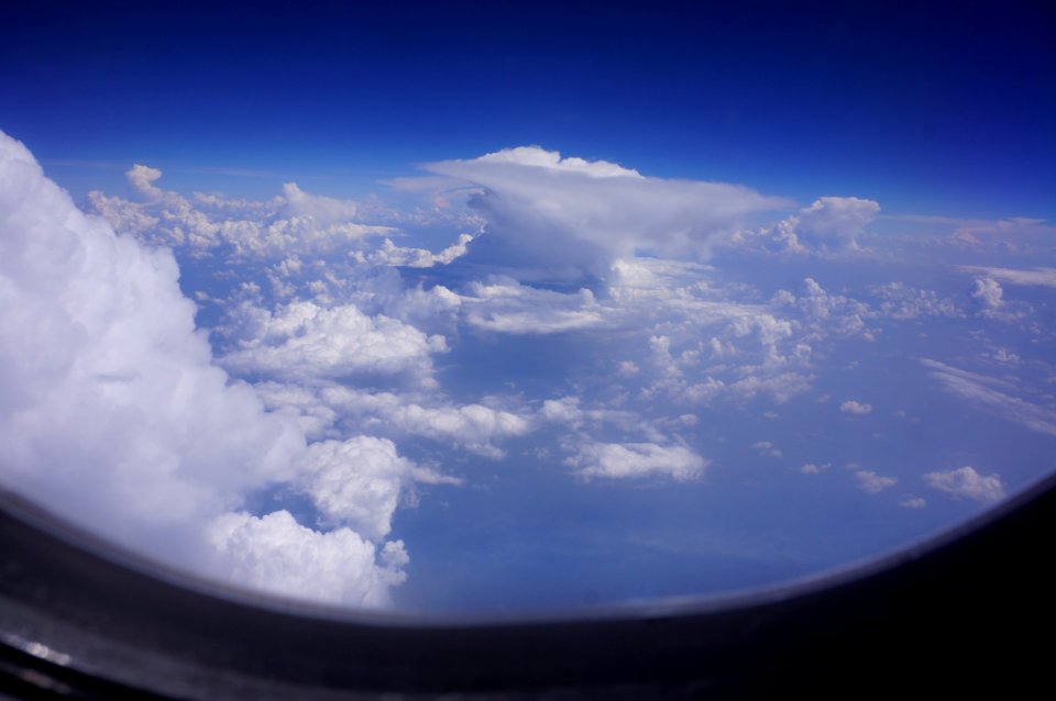 Sky, Cloud, Atmosphere, Daytime